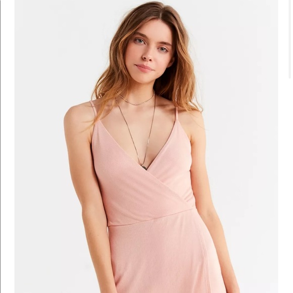 UO Lucy Knit Surplice Skort Romper - Picture 4 of 10